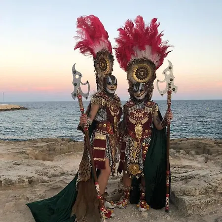 Bear - Maria In Near The Διαμέρισμα
